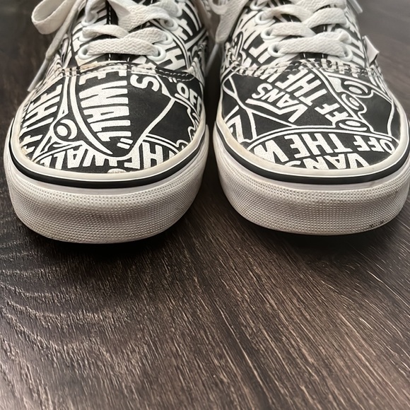 Vans - Picture 4 of 10